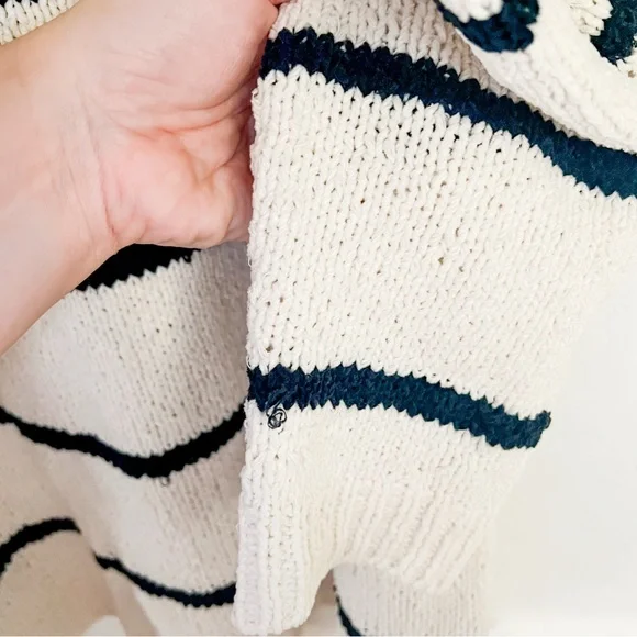 One Gray Day Chunky Cotton Sweater - Picture 5 of 8